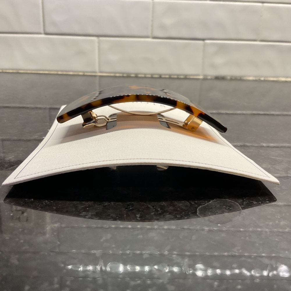 Tortoise Shell Wide Barrette - Picture 3 of 3